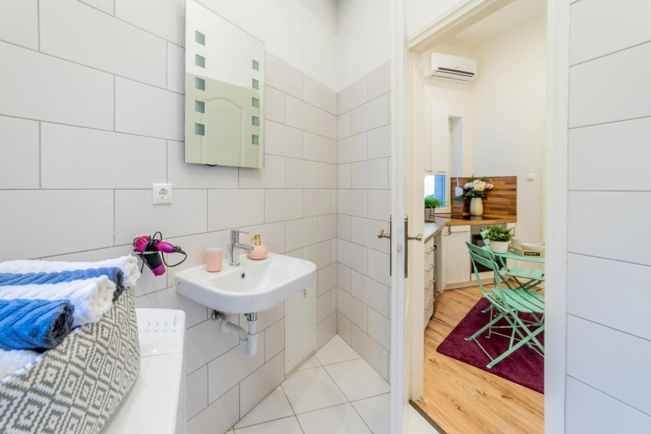 Real Apartments Anker II Будапеща Екстериор снимка
